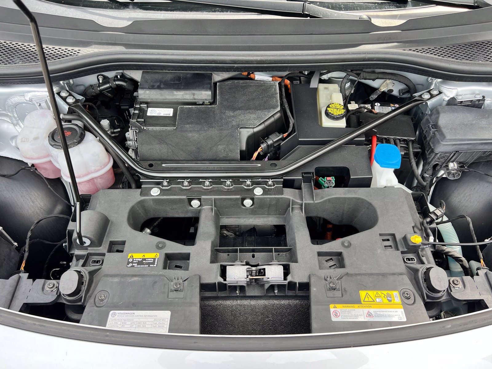 Used 2022 Volkswagen ID.4 Pro RWD image 16