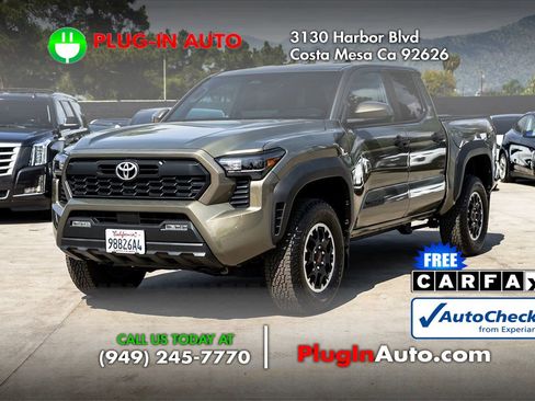 Used 2024 Toyota Tacoma TRD Off-Road image 1