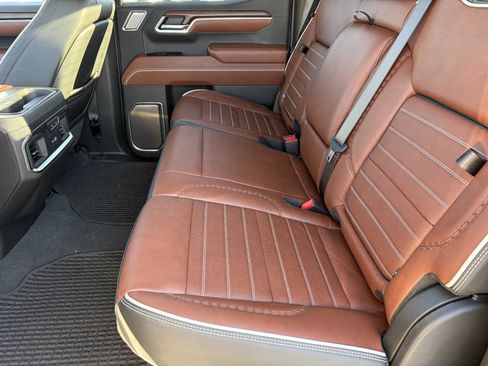 Used 2026 GMC Sierra 1500 Denali Ultimate AWD/4WD image 18