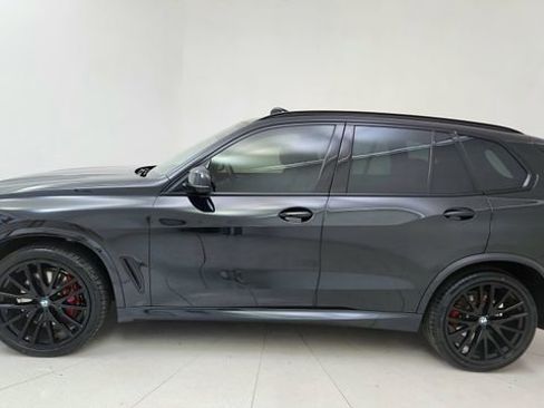 Used 2023 BMW X5 xDrive40i w/ M Sport Package image 3