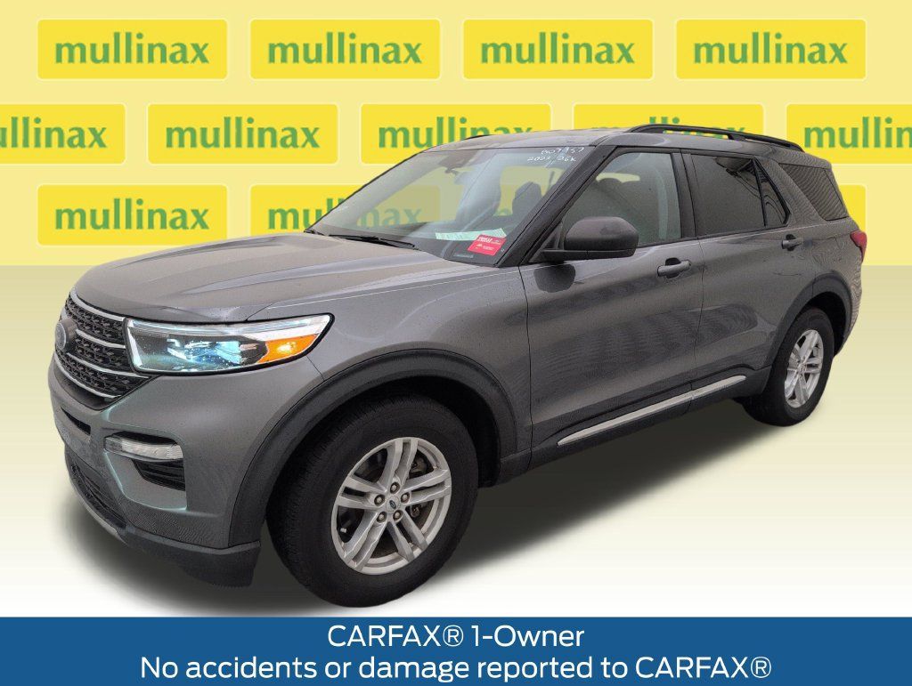 Used 2023 Ford Explorer XLT w/ Equipment Group 202A RWD image 11