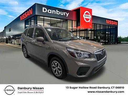 Used 2019 Subaru Forester Premium w/ All-Weather Package AWD/4WD image 1