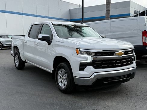 Used 2025 Chevrolet Silverado 1500 LT RWD image 4