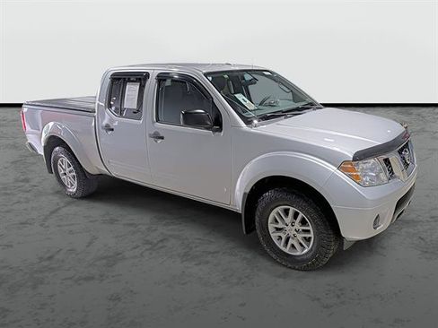Used 2016 Nissan Frontier SV AWD/4WD image 5