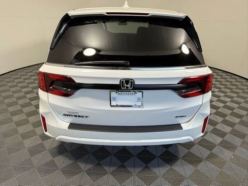Used 2026 Honda Odyssey Sport-L image 5