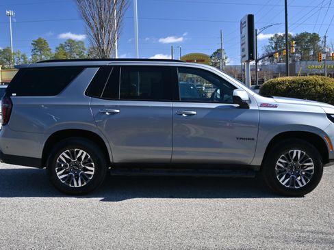 Certified 2025 Chevrolet Tahoe Z71 image 18