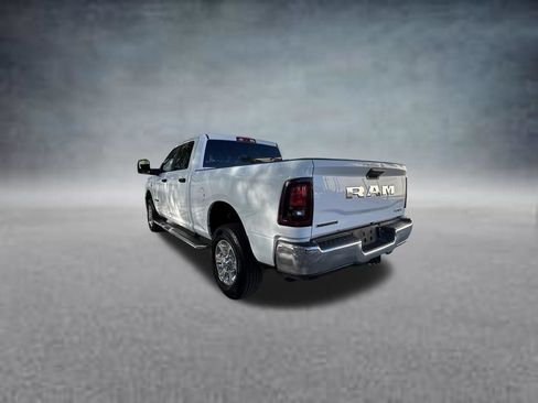 Used 2026 RAM 2500 Big Horn AWD/4WD image 5