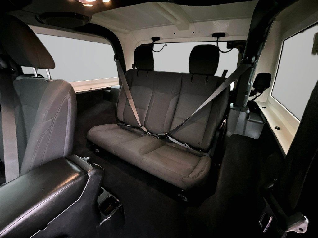 Used 2019 Jeep Wrangler Sport AWD/4WD image 27