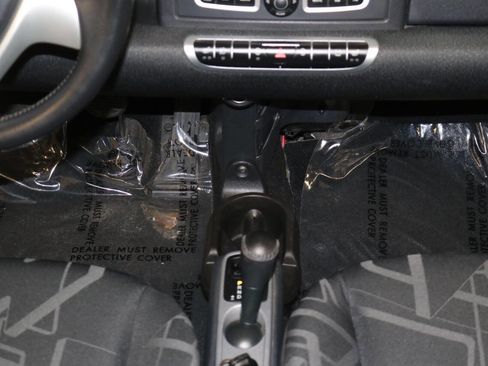 Used 2009 smart fortwo passion RWD image 60
