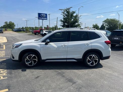 Certified 2022 Subaru Forester Touring AWD/4WD image 1