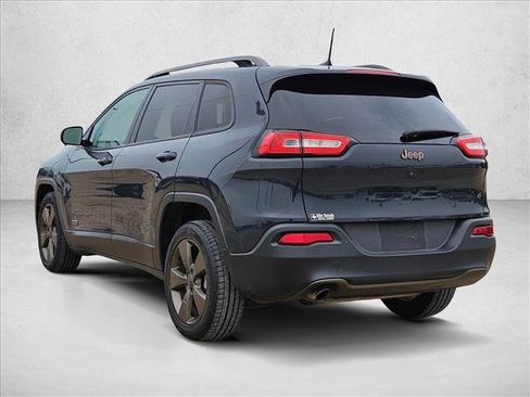 Used 2017 Jeep Cherokee 75th Anniversary FWD image 8
