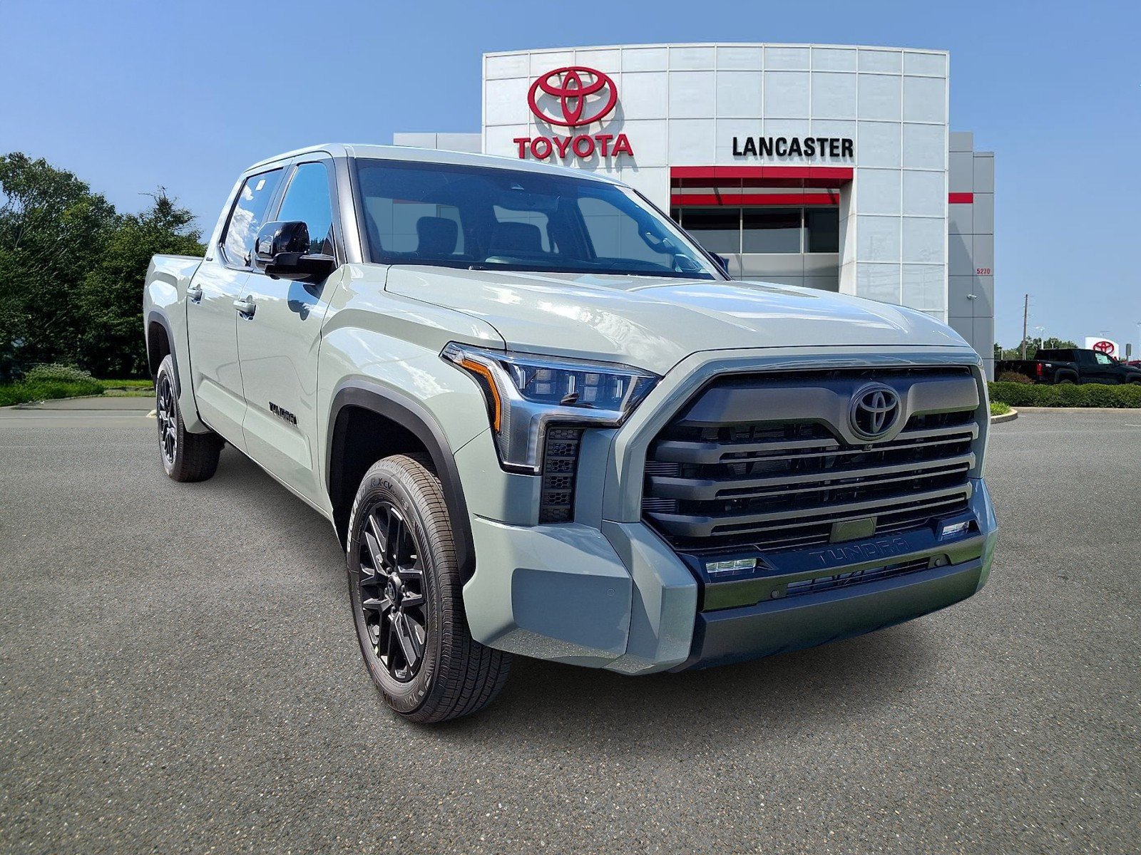 New 2026 Toyota Tundra Limited AWD/4WD image 1