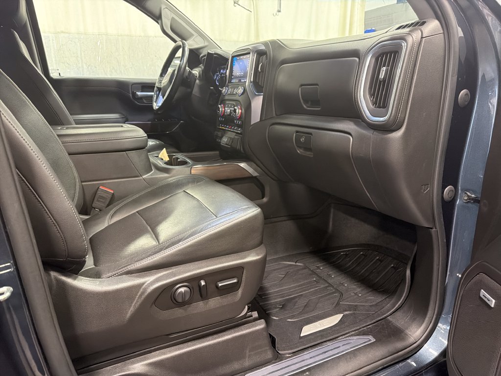 Used 2020 GMC Sierra 1500 SLT w/ SLT Premium Plus Package AWD/4WD image 13