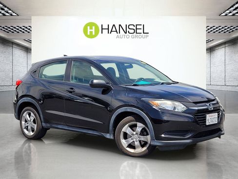 Used 2017 Honda HR-V LX image 1