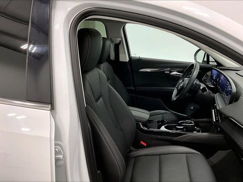 Used 2024 Buick Envision Preferred image 10