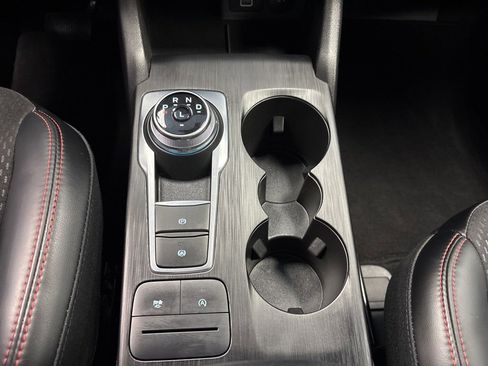 Used 2025 Ford Escape ST-Line image 31