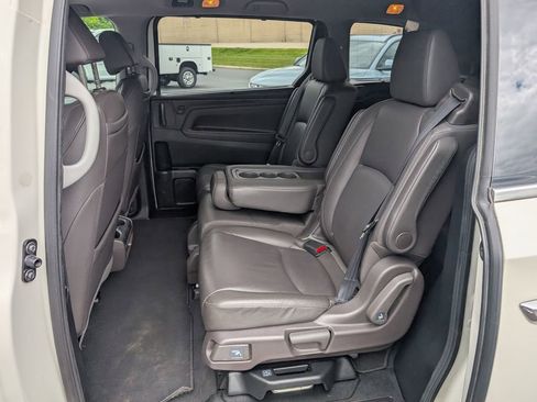 Used 2018 Honda Odyssey Elite image 9