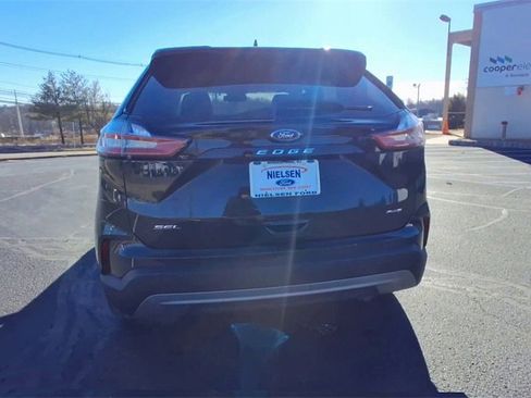 Certified 2023 Ford Edge SEL w/ Convenience Package image 7