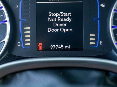 Used 2017 Chrysler Pacifica Touring Plus w/ Tire & Wheel Group image 26