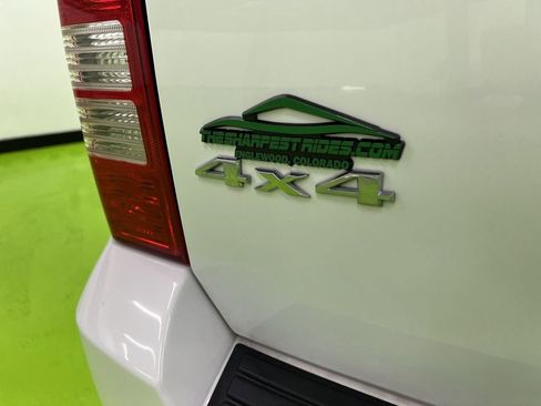 Used 2015 Jeep Patriot Latitude AWD/4WD image 11
