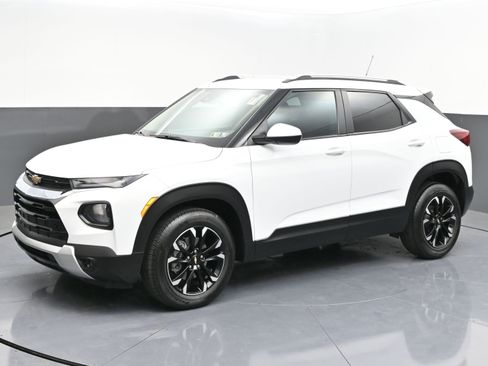 Used 2023 Chevrolet TrailBlazer LT image 3