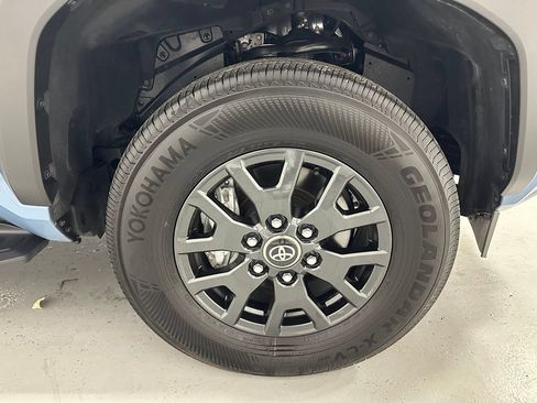 Used 2025 Toyota 4Runner SR5 AWD/4WD image 62