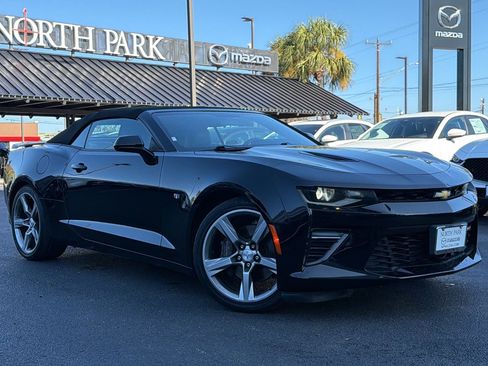 Used 2016 Chevrolet Camaro SS image 2