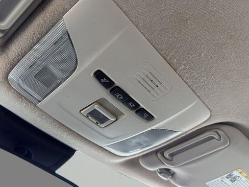 Used 2021 Toyota Corolla LE image 22