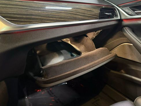 Used 2018 BMW 530e xDrive image 21