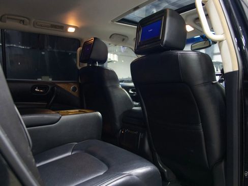 Used 2014 INFINITI QX80 Sport Utility 4D w/ Theater Package image 29