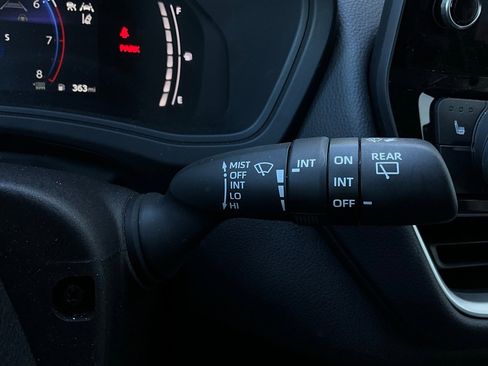 Used 2025 Toyota Grand Highlander FWD image 39