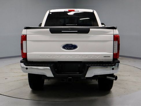Used 2017 Ford F250 Lariat w/ Lariat Ultimate Package image 9