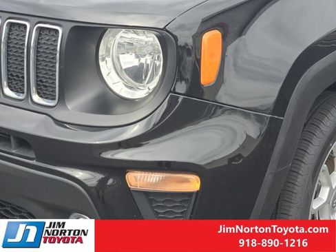 Used 2021 Jeep Renegade Latitude w/ Convenience Group AWD/4WD image 11