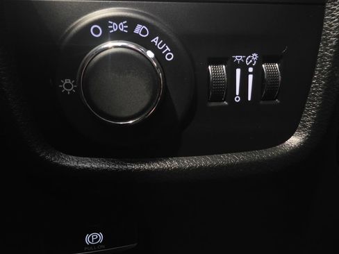 Used 2024 Jeep Grand Cherokee L Laredo AWD/4WD image 20