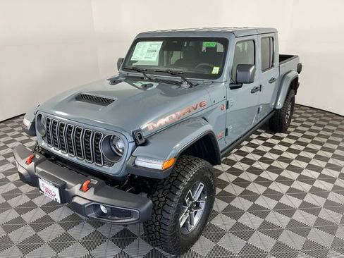 New 2026 Jeep Gladiator Mojave image 2
