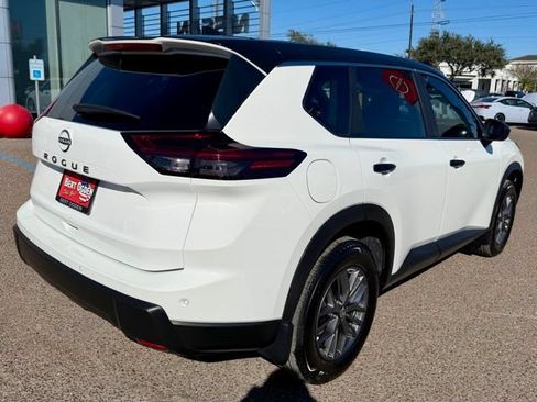 Used 2025 Nissan Rogue S FWD image 7