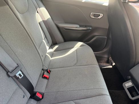 Used 2025 Kia K4 FWD image 28