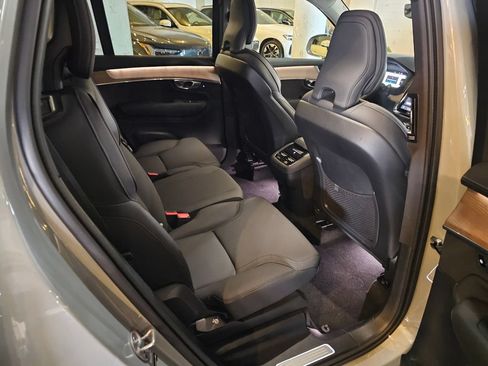 Certified 2025 Volvo XC90 B5 Core AWD/4WD image 8