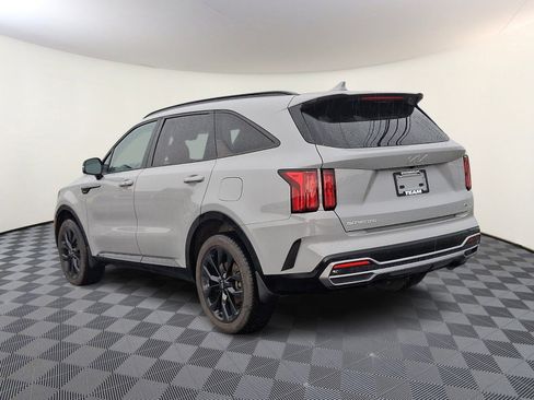 Used 2023 Kia Sorento SX AWD/4WD image 4