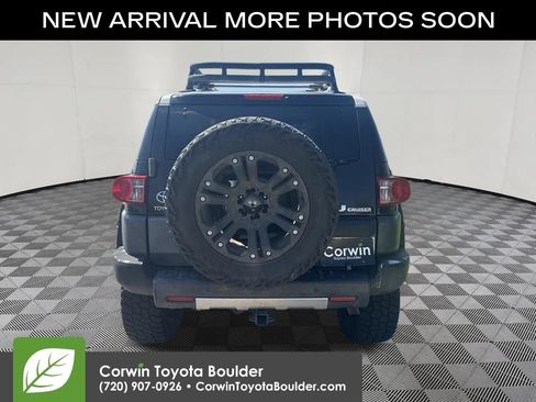 Used 2007 Toyota FJ Cruiser 4WD w/ Upgrade Pkg 2 image 6