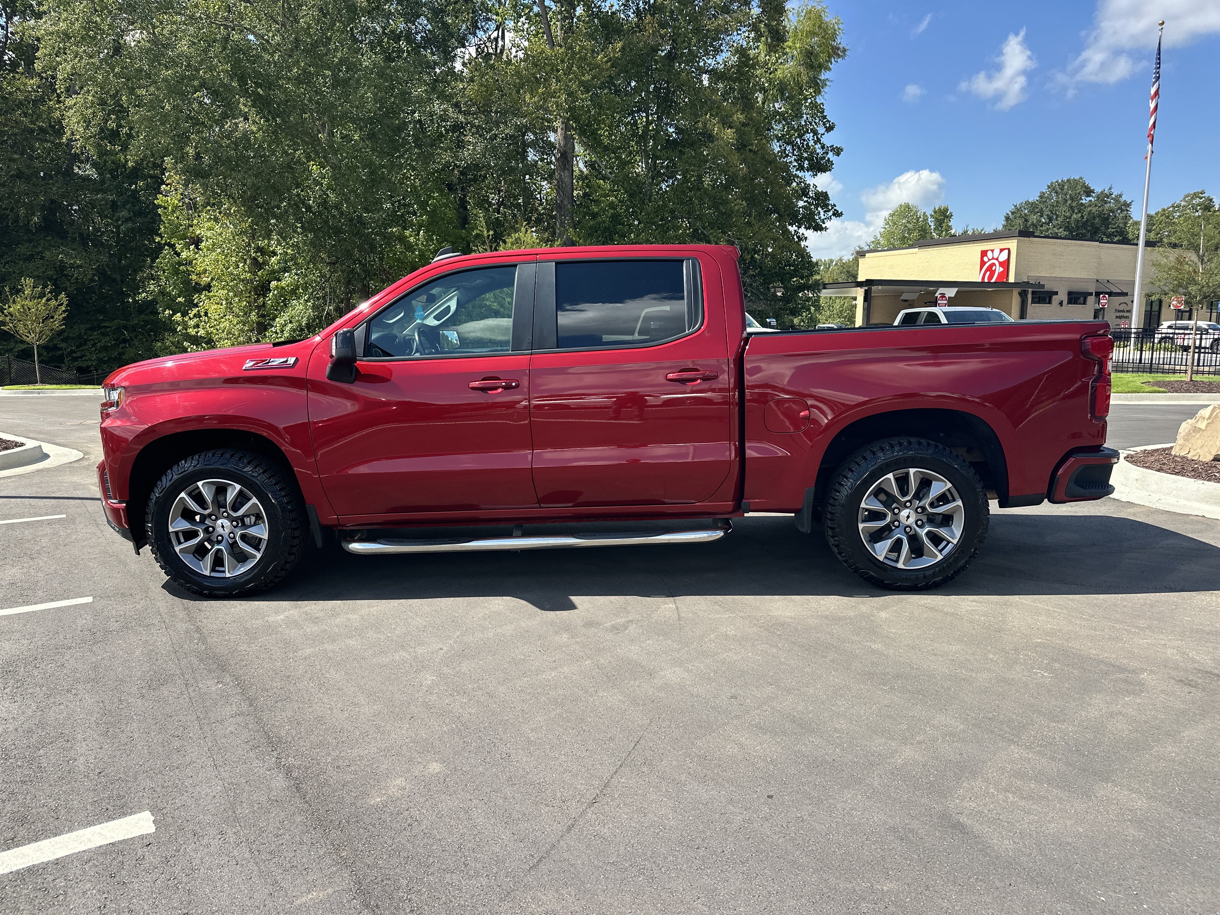 Used 2022 Chevrolet Silverado 1500 RST w/ Safety Package AWD/4WD image 5