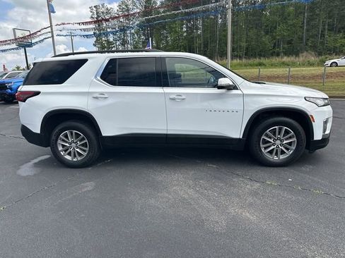 Certified 2022 Chevrolet Traverse LT AWD/4WD image 9