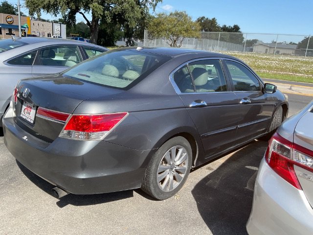 Used 2011 Honda Accord EX-L image 4