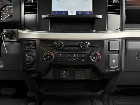 New 2026 Ford F550 4x4 Regular Cab Super Duty image 25