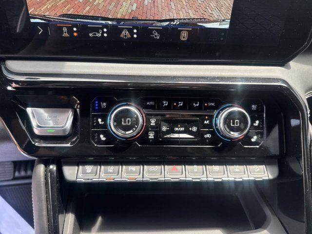 Used 2026 GMC Sierra 2500 AT4X AWD/4WD image 20