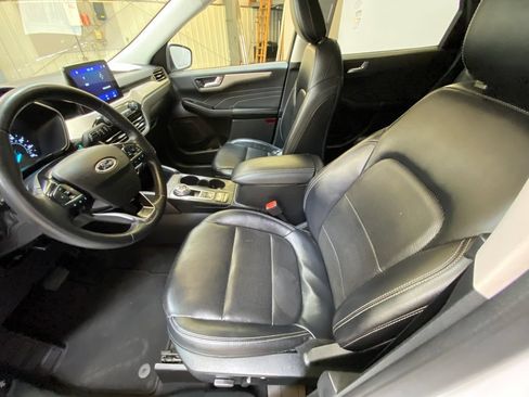 Used 2022 Ford Escape SEL AWD/4WD image 22