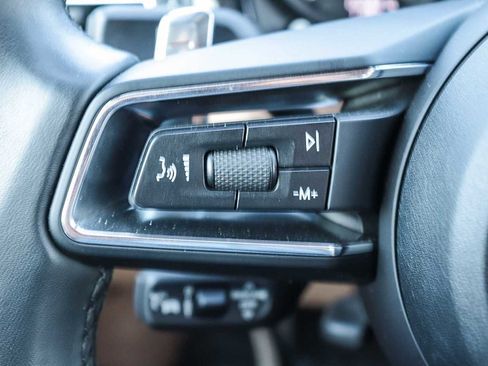 Used 2024 Porsche Macan image 34