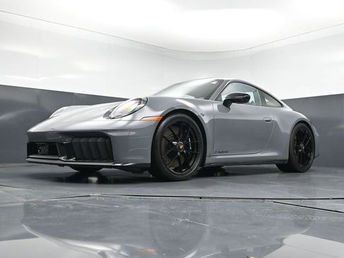 Certified 2026 Porsche 911 Carrera 4 GTS AWD/4WD image 20