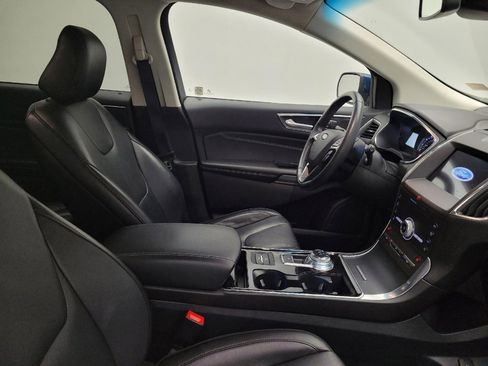Used 2020 Ford Edge Titanium w/ Cargo Accessory Package FWD image 21