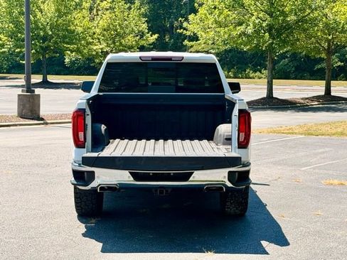 Used 2022 GMC Sierra 1500 SLT w/ SLT Premium Plus Package AWD/4WD image 18